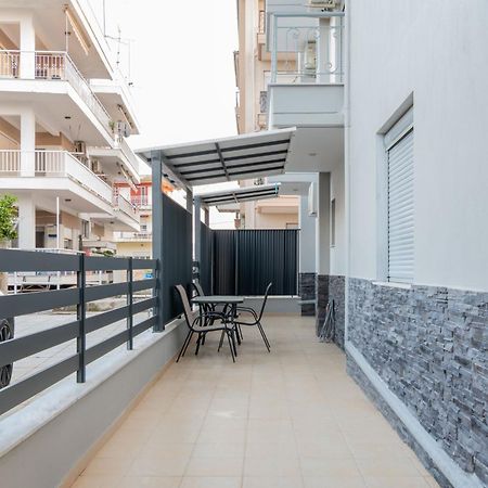 Sithoniars Luxury Ground Floor Apartment With Private Garden Neos Marmaras Extérieur photo
