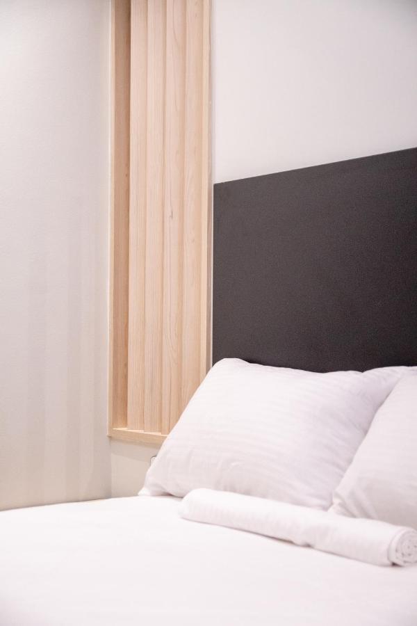 Sithoniars Luxury Ground Floor Apartment With Private Garden Neos Marmaras Extérieur photo