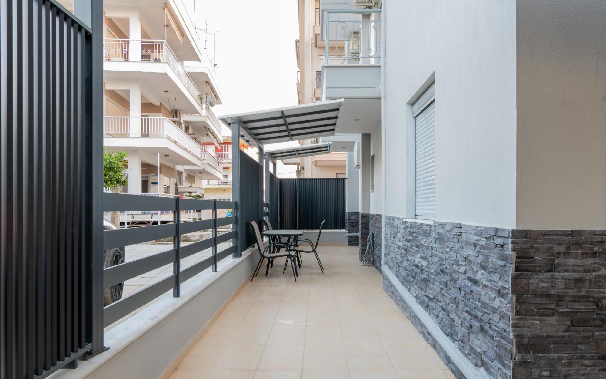 Sithoniars Luxury Ground Floor Apartment With Private Garden Neos Marmaras Extérieur photo