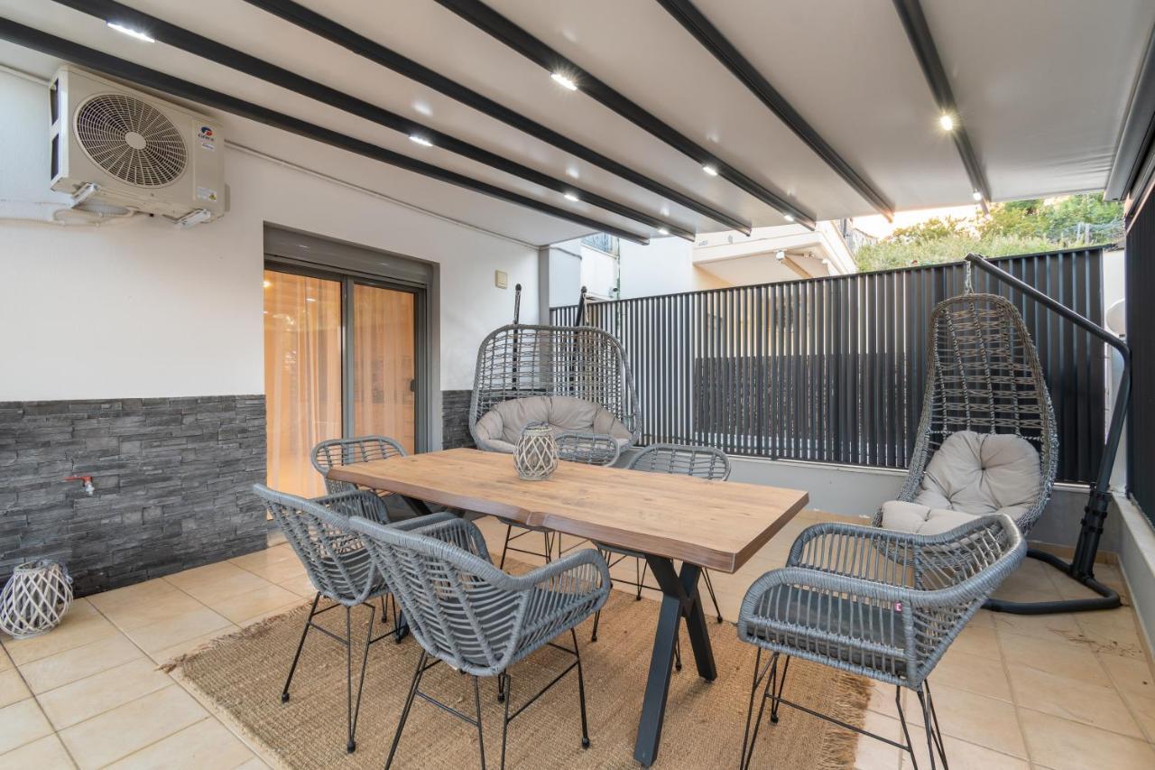 Sithoniars Luxury Ground Floor Apartment With Private Garden Neos Marmaras Extérieur photo